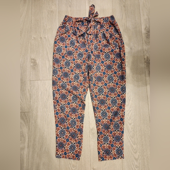H&M patterned pants - Picture 1 of 2